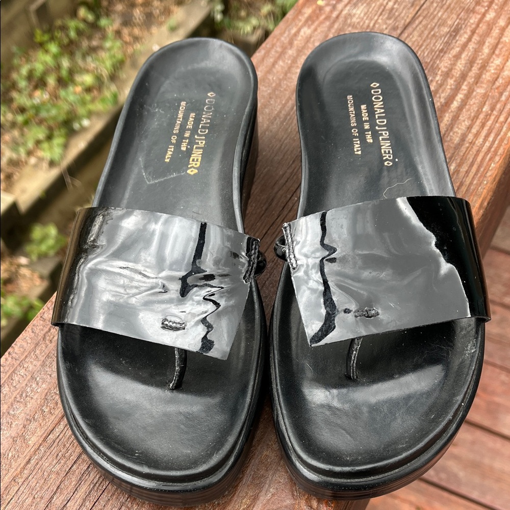 Donald J Pliner black patent wedge thong sandals. Size 7.5